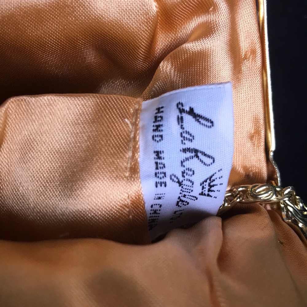 Elegant purse - Picture 3 of 3
